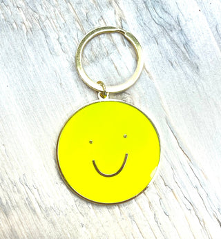 Smiley enamel keychain - Saturday Morning